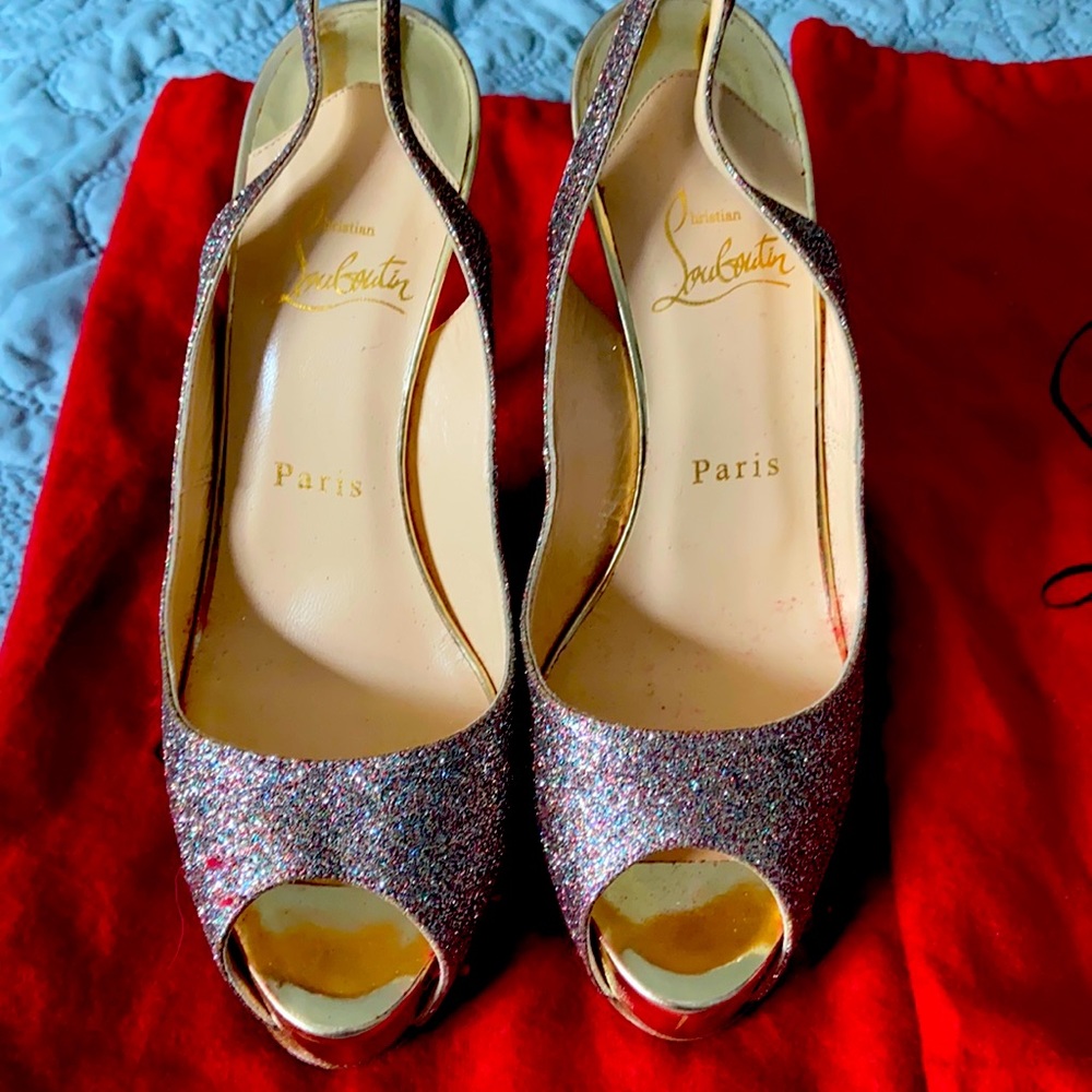 Christian Louboutin Peep Toe